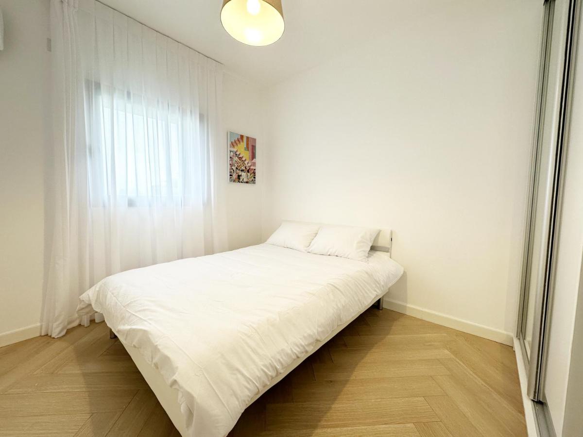 Mini Penthouse Near The Beach เนทันยา ภายนอก รูปภาพ