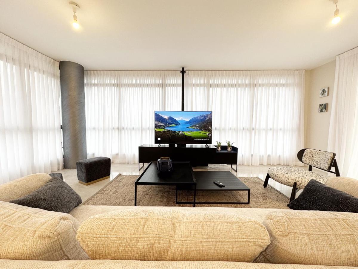Mini Penthouse Near The Beach เนทันยา ภายนอก รูปภาพ