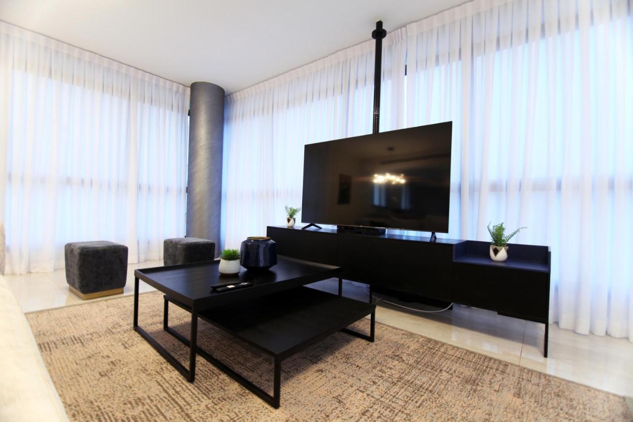 Mini Penthouse Near The Beach เนทันยา ภายนอก รูปภาพ